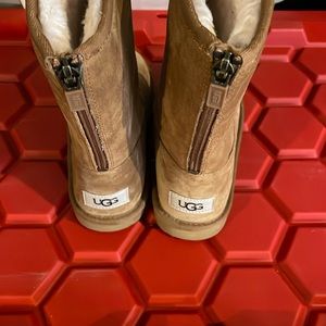 Uggs children size 2